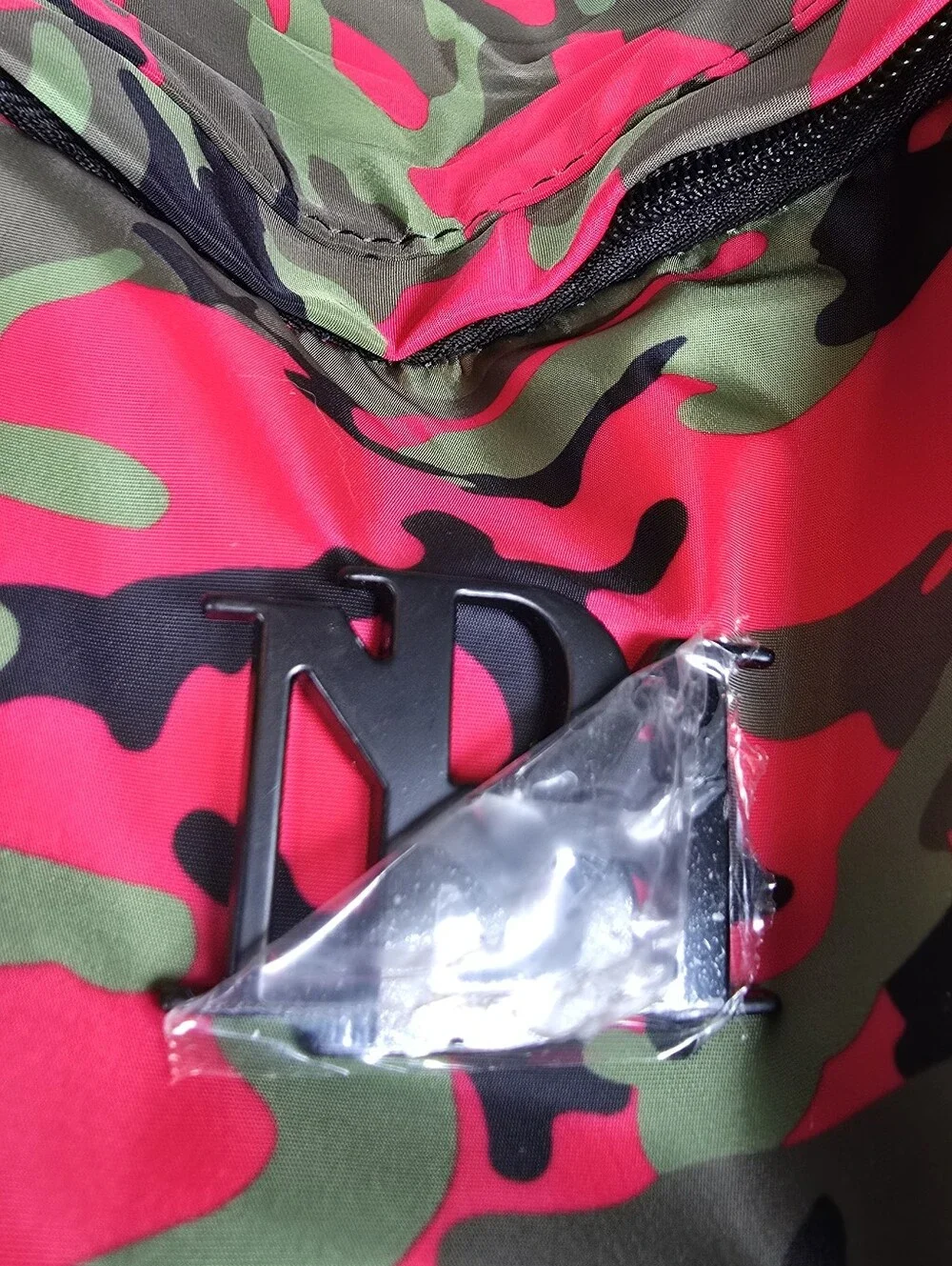 NWT Badgley Mischka Camo Nylon Backpack With Detachable Pocket Bag Gym School